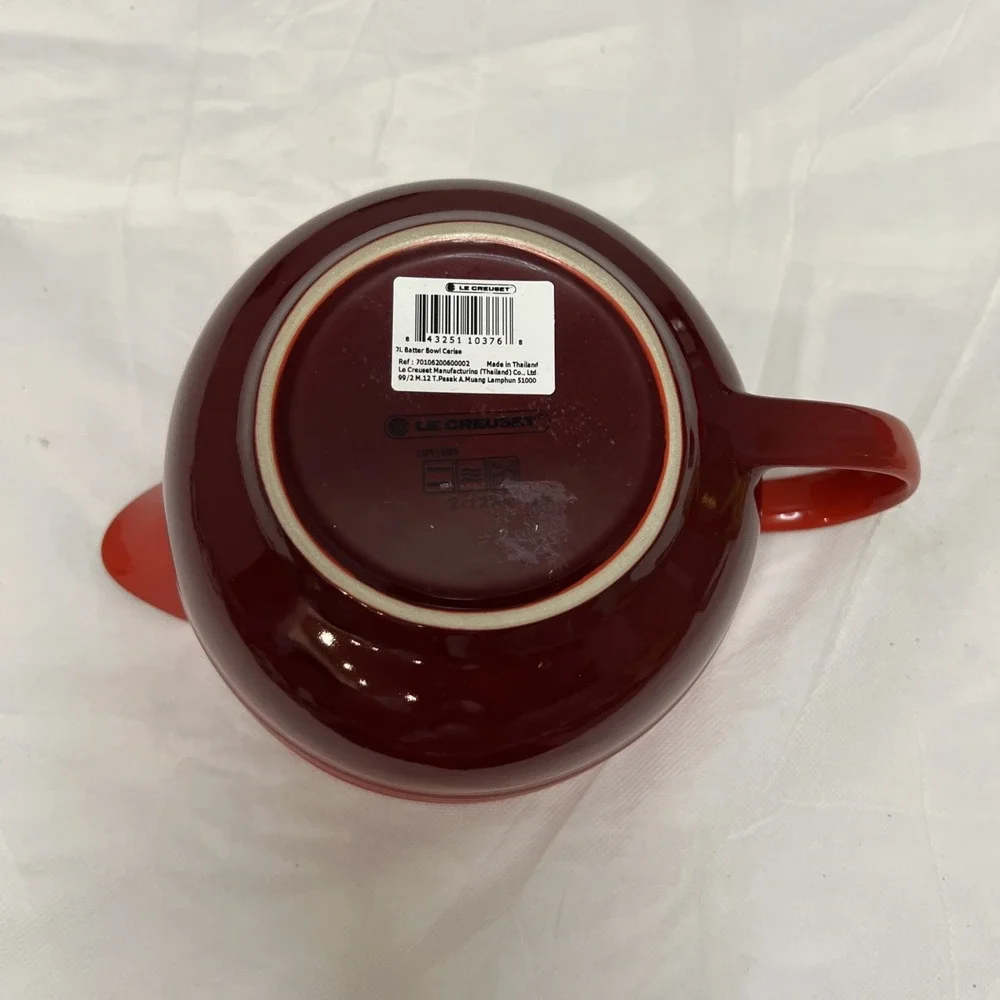 Le Creuset Batter Mixing Bowl Red 2 Qt Spout Handle Glazed Non Stick Carise